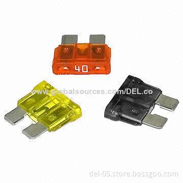 Plugs in Automotive Fuses, with 2, 3, 4, 5, 7.5, 10, 15, 20, 25, 30, 35 and 40A Current